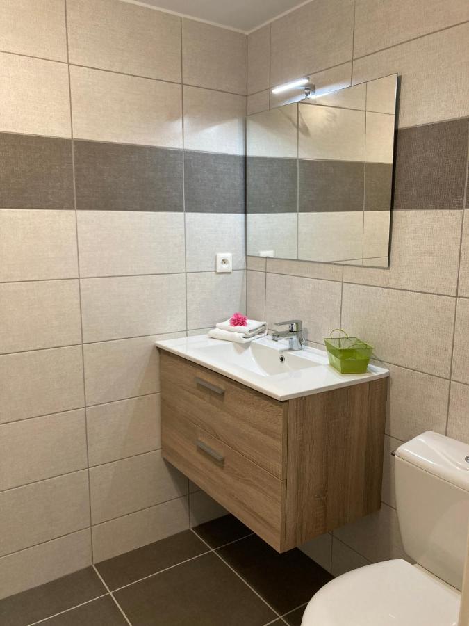 Апартаменты Pavillon De L'Etang Шатонеф-дю-Рон Экстерьер фото